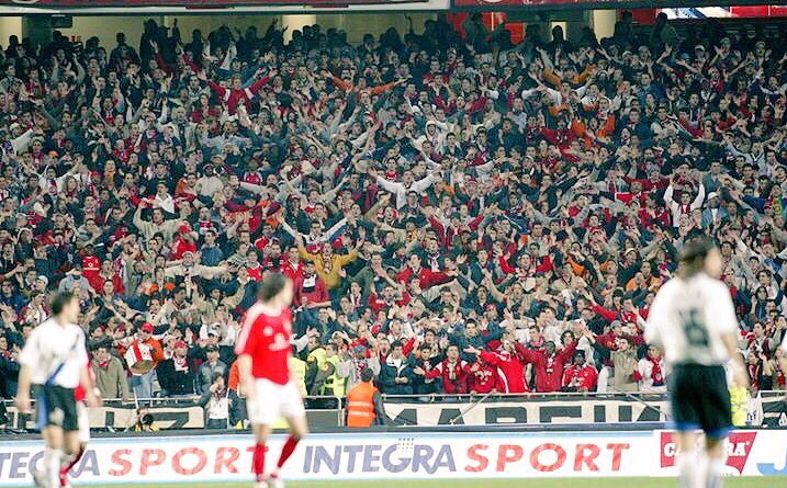 ultrasbenfica__'s tweet photo. Todos juntos numa só voz,
força Benfica vence por nós!
Rumo ao título! Rumo ao Penta! https://t.co/2o3fZ4G5eQ