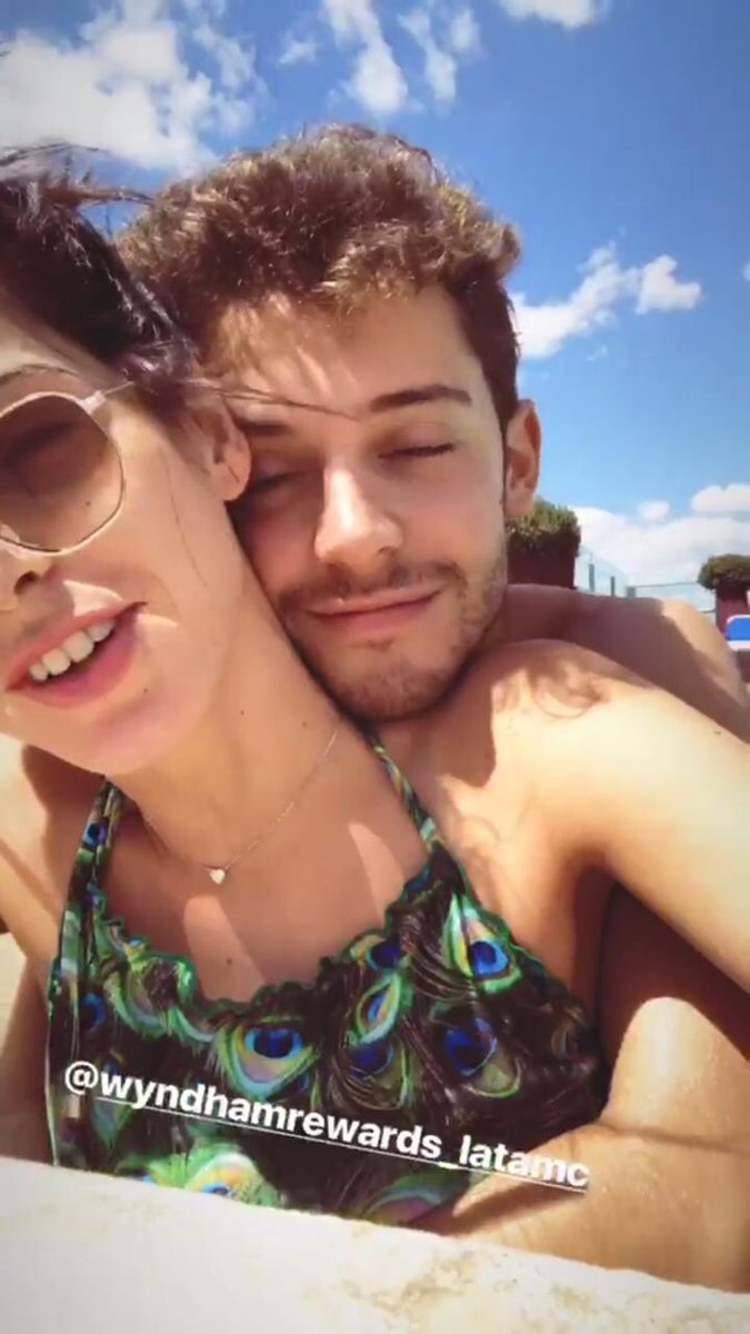 beautyloveRC's tweet photo. el amor ❤️❤️❤️❤️❤️ @kndmolfese @_ruggero #ruggelaria https://t.co/l93V5SJ6EI