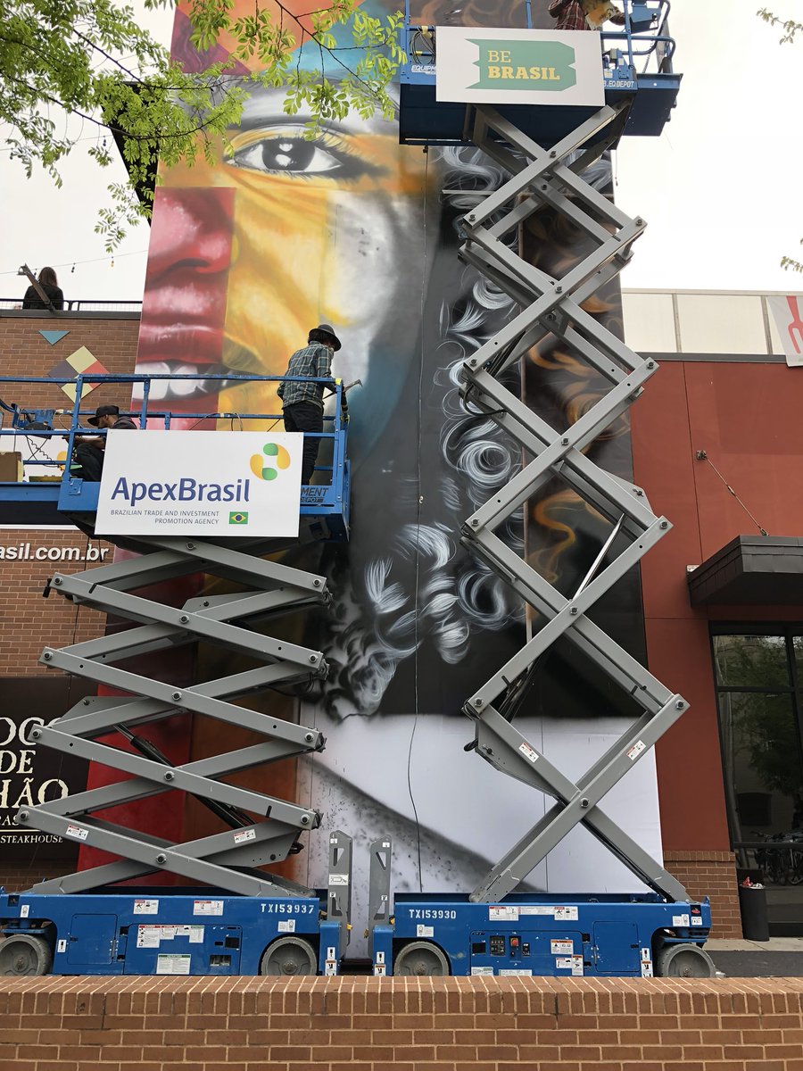 jakecaou's tweet photo. Got to see @kobrastreetart in action today. So cool. https://t.co/DSJ0f7Unzu