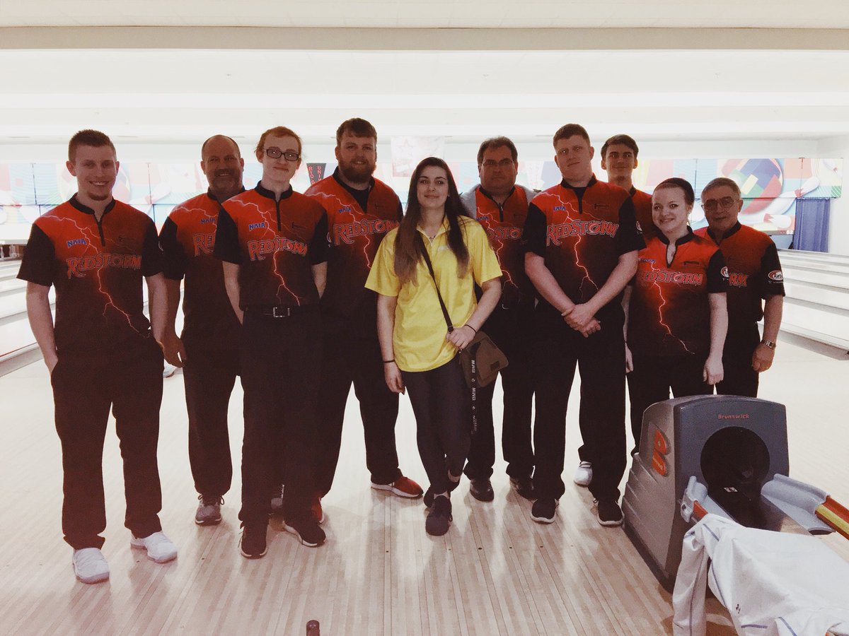RioBowling's tweet photo. Our Rio Men’s team and coaching staff with our youth sponsor, Julia Boyd. https://t.co/U1WZlPwTP4
