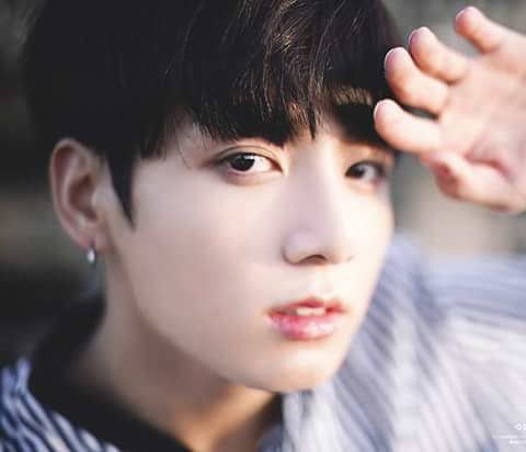dyien_k's tweet photo. I want ...😘
#BestFanArmy 
#BTSARMY 
#iHeartAwards
@BTS_twt https://t.co/bcB8nBQnk5