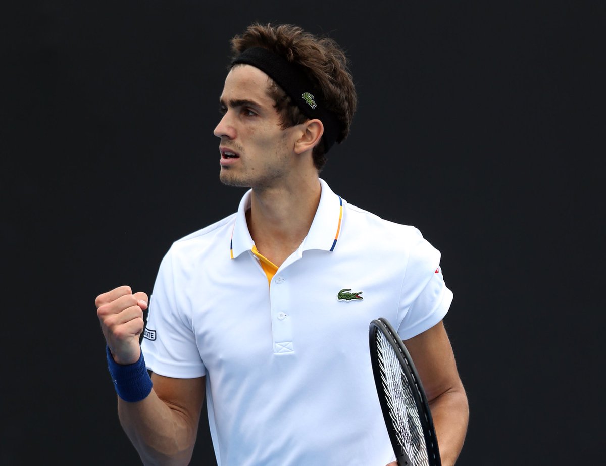 R3 👋🏻. Highest ranked player beaten by Pierre-Hugues Herbert, and first time playing the third round of an ATP 1000. Great job, Croc. 🇫🇷🐊 #BNPPO18 #IndianWells
