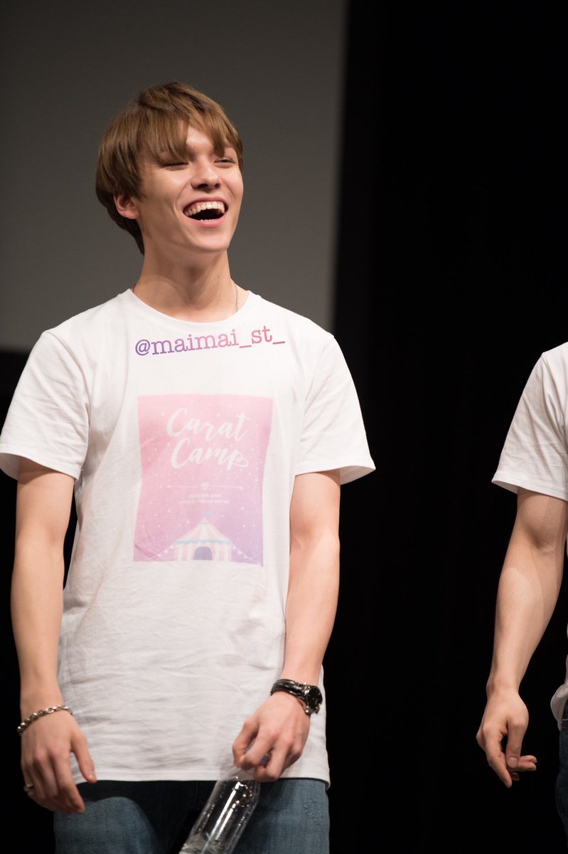 hvcarchive's tweet image. there’s nothing better than seeing you smile. ❤️