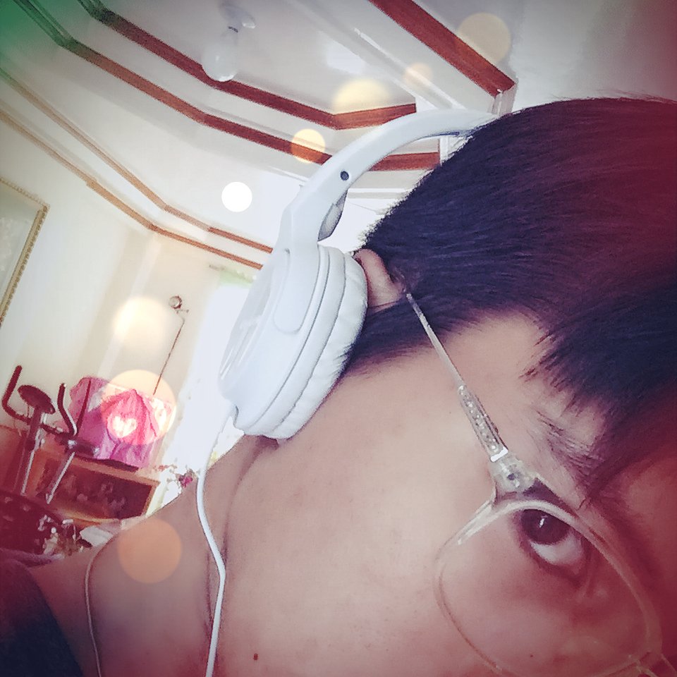Cebualter1's tweet photo. You know I want you, It’s not a secret I try to hide. 🎧🎶 #altercebu https://t.co/YBQuQyIvpD