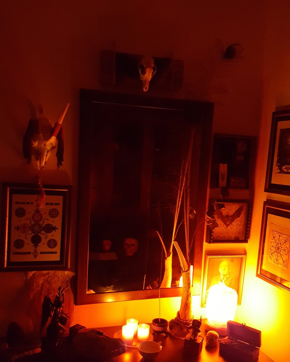 lilithtattoo's tweet photo. Light and darkness finally meet in the wedding of the universe....
#occultism #occult #rituals #caduceo #lightandshadow #spirits #spirit #soul #cultofthesnake #esoterism #esoterismo #occultismo #mentaltemple #templemental #spiritguides #guidespirit #guidespirits https://t.co/eUQsH3LV8e