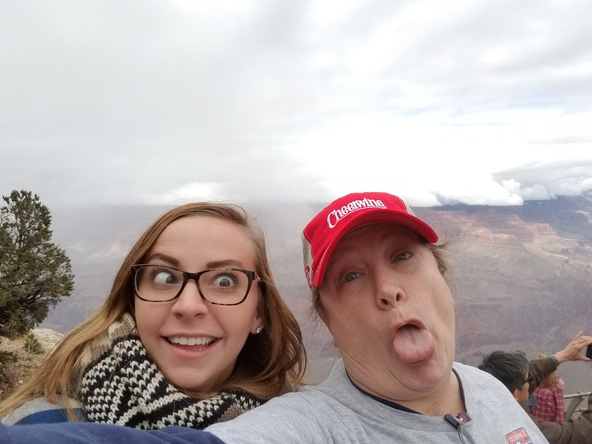 leestaton32's tweet photo. Impromptu trip to the Grand Canyon! #Funfifty #HaveNewfWillTravel Shinji is loving it! https://t.co/6pwjh4N7Rc