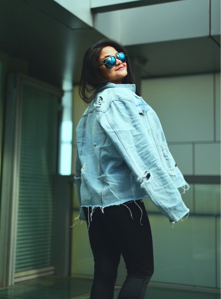 DattaNatalia's tweet photo. Blue https://t.co/dlsHokZrR5