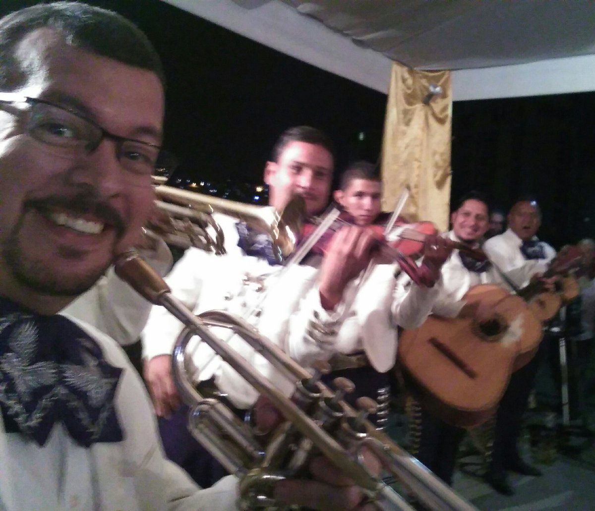Mariachig's tweet photo. #DeSerenataEnSerenata #Mariachi https://t.co/Ijjqdwga7d