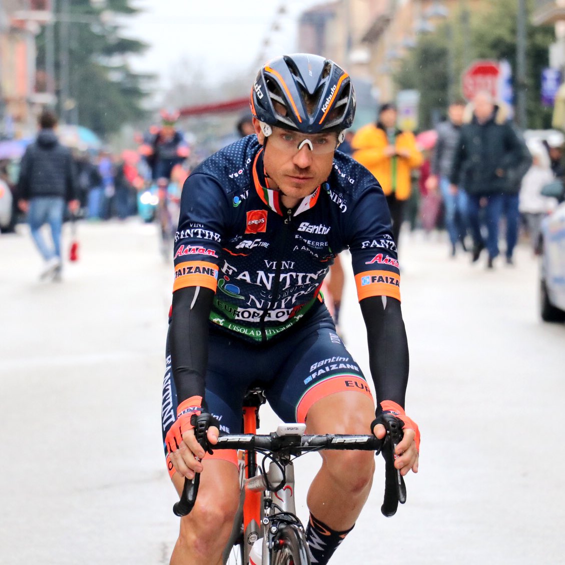 Lucca196's tweet photo. Il nostro @DCunego @NIPPO_Fantini @NIPPO_RACING ティレノ〜アドリアティコ第5ステージのクネゴ選手
#TirrenoAdriatico #Tappa5 #stage5 #partenza #Castelraimondo #team #gara #ciclismo #race #bicycle #Italia https://t.co/X8Jup3DMgr