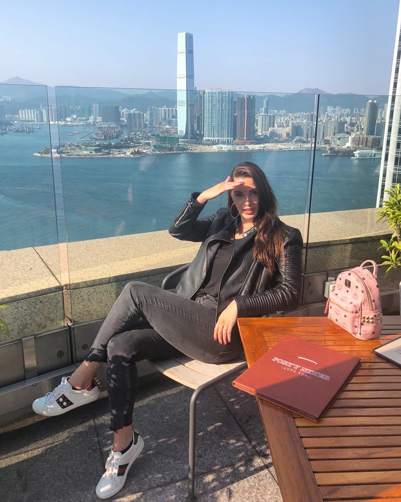 Nikki__Lynne's tweet photo. 🕶🕶🕶 #americanclub #hongkong #ifc #icc #victoriaharbor https://t.co/3PXmSPYXaf