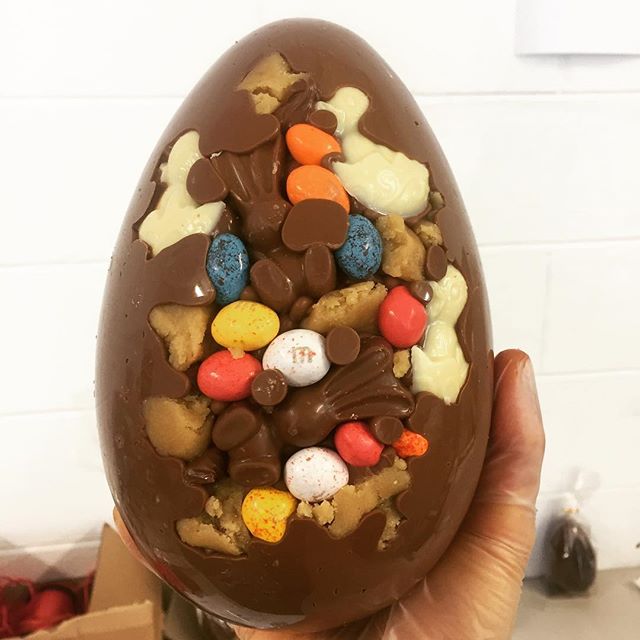 This egg is HUGE! Our large size custom 3D egg 😍 #chocolate #chocoholic #yum #easterdelivery #easter #handmadeaustralia