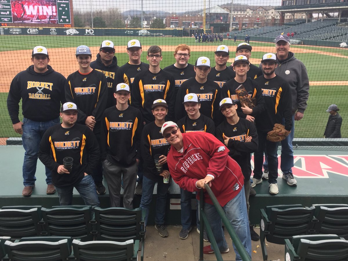 BrocAdams10's tweet photo. Nothing like Hog Baseball at Baum with my guys! Think they enjoyed the W! #HackettBaseball @RazorbackBSB #ThisIsBaseball https://t.co/LzNNhE4TDs