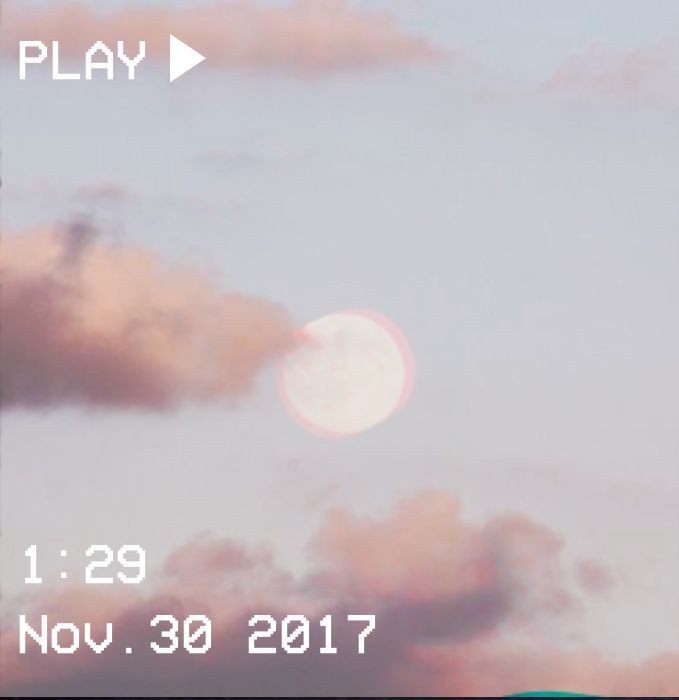 Memayoe's tweet photo. ㅤ 
ㅤ ㅤ 
ㅤ...   🌙
ㅤ 
ㅤ ㅤ ㅤ ㅤ ㅤ ㅤ  ㅤ   ...ㅤ ㅤ ㅤㅤ  ㅤ ㅤ ﹃

ㅤ ㅤ  Aᴋᴜ ɪɴɢɪɴ ꜱᴇᴘᴇʀᴛɪ ʙᴜʟᴀɴ
ㅤ ㅤㅤ  Pᴇɴᴜʜ ᴀᴛᴀᴜ ꜱᴇᴘᴀʀᴜʜ
ㅤ ㅤㅤ ㅤ   ᴛᴇᴛᴀᴘ ᴅɪᴄɪɴᴛᴀɪ

﹄ㅤ ㅤ ㅤ ㅤ ㅤ  ㅤ   ...

ㅤ https://t.co/odlFweHllA
