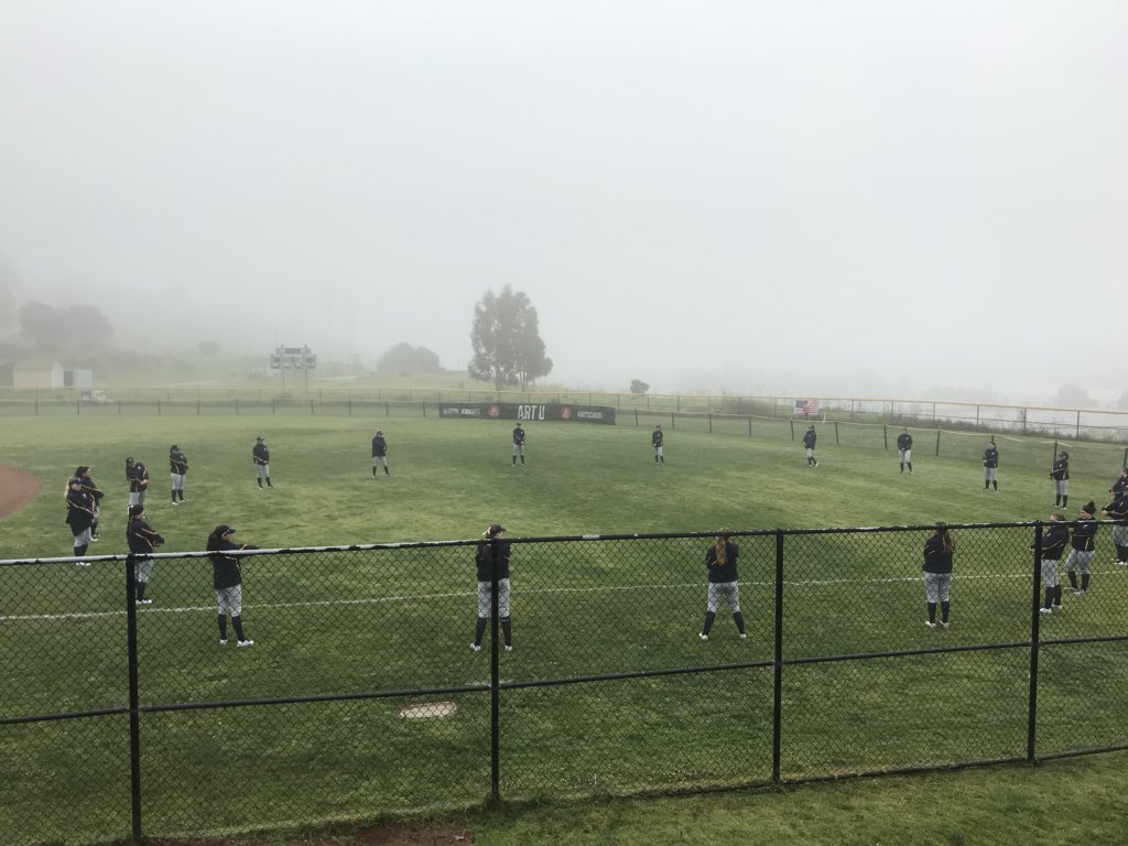 Pace_Softball's tweet photo. Foggy skies for game one! #seasonopener #ladysetters https://t.co/LxJiG7dcLJ