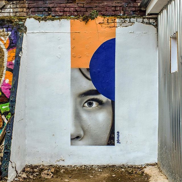 ApolloBelladona's tweet photo. Art by Envol 🎨
Star Yard, Shoreditch 🚨 🚨 🚨

#StreetArt #Graffiti #EnvolLdn #Shoreditch #London #NikonD5300 #Nikon #tv_streetart #rsa_graffiti #dsb_graff #Total_UrbanArt #StreetArt_Daily #Graffiti_Of_Our_World #Be_One_UrbanArt #BogotArt #JJ_UrbanArt #… https://t.co/srxT0wD3M2 https://t.co/Wu5ciiT1L5
