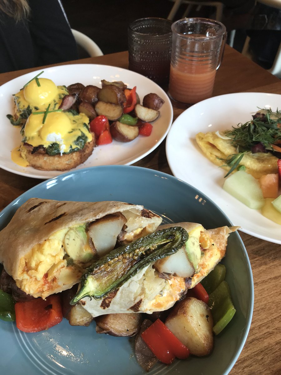 Jillsfoodtravel's tweet photo. Weekends @DescansoGardens now includes brunch @Patina_Group #MapleRestaurant before or after seeing the blooming tulips, camellias, cherry blossoms and daffodils. https://t.co/DXWm1Ynp1S