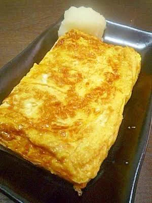 これは美味しそうｗｗｗ　米歌姫リアーナのドレス、ただの厚焼き玉子にしか見えないｗｗｗ