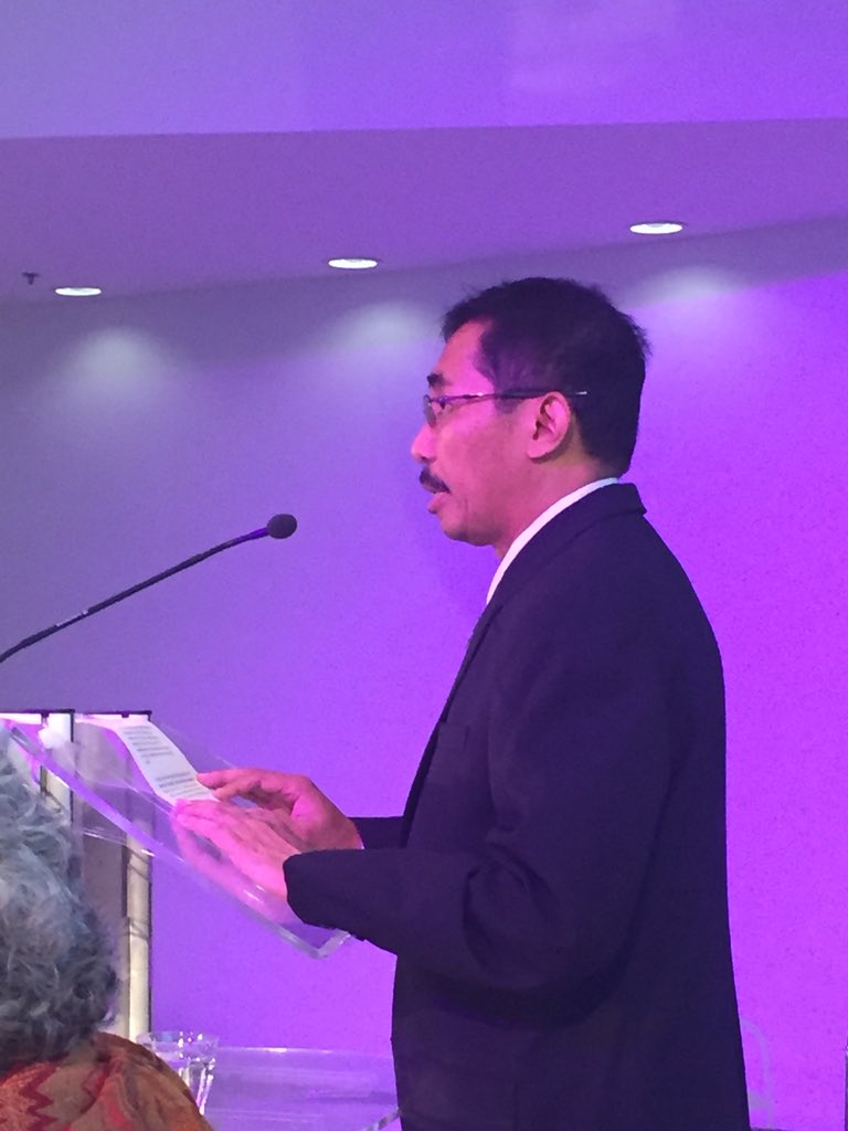 MSonnema's tweet photo. Dr Purwiyatno Hariyadi Vice Chairman of Codex Committee speaks at the opening of the 12th committee on #CCCF12 @CodexNL https://t.co/gQFkl8I2y3
