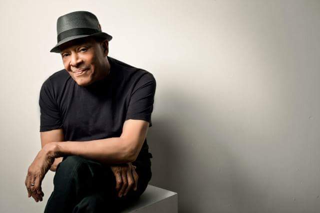 Alwyn Lopez \"Al\" Jarreau
Birth 1940.3.12 2017.2.12
Happy Birthday
 