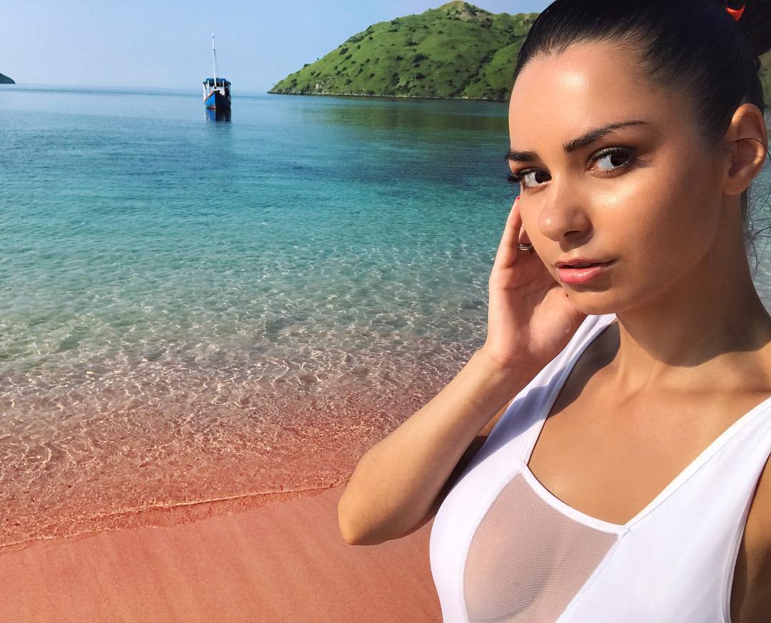 Cool day today! Many new photos in my bioð