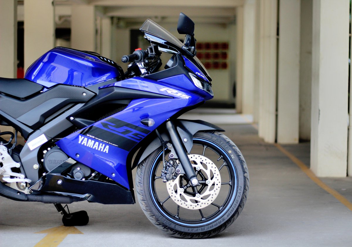 motomadras's tweet photo. EXCLUSIVE: @India_Yamaha #R15V3 Review. Read it here https://t.co/MoAsu6qPXr  @TheWeekLive https://t.co/UbzrZlZ0tI