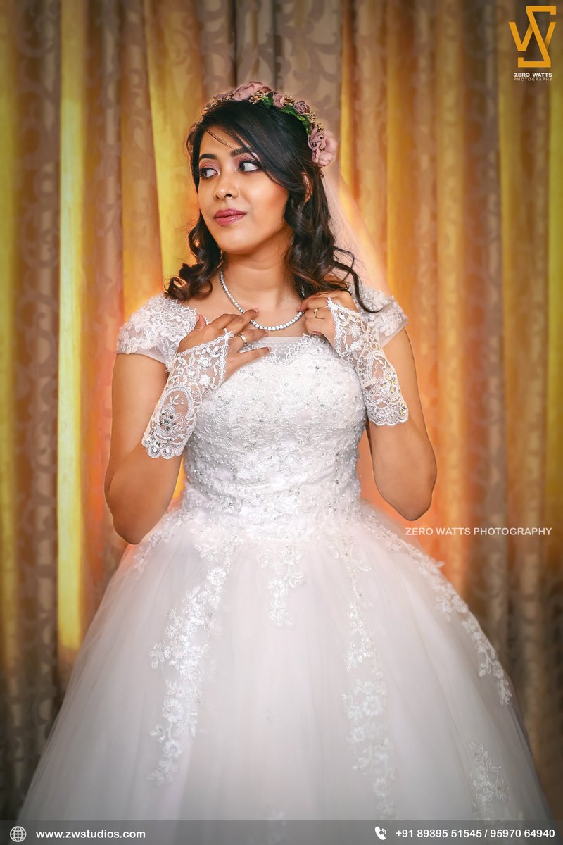 zerowattsphoto's tweet photo. Bride with eyes that light up like fireworks..!!

#Weddingphotography #ZeroWattsPhotography #bride #Cute #TeamZW https://t.co/MdWCeQVLnd