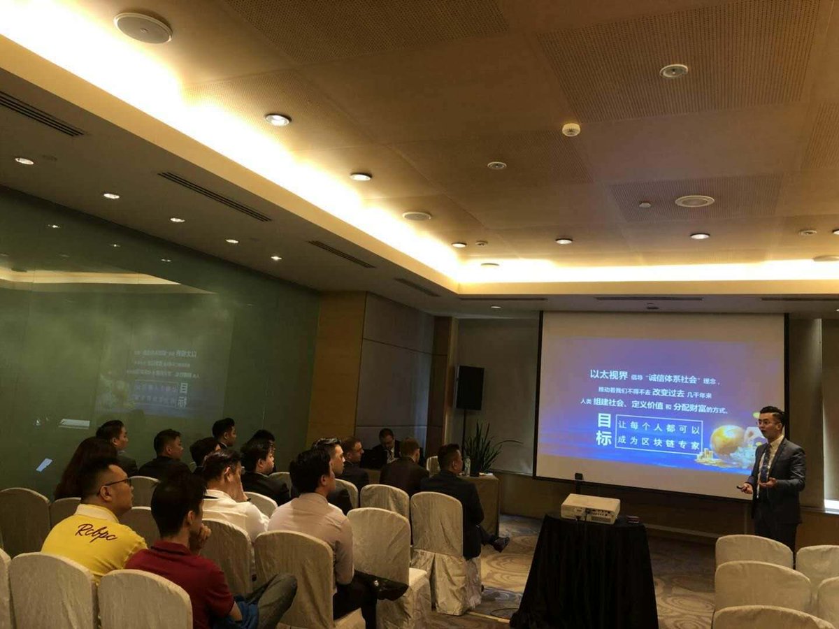 TheRealEthWorld's tweet photo. Ethereum World Roadshow KL!

On February 12th 2018 the Ethereum World Roadshow landed in Kuala Lumpur for a day of fantastic meetings. 

Read more on the events at:
https://t.co/8Jyh9PTx7c https://t.co/Ur4gbOWeCG