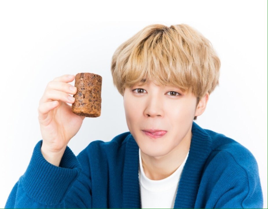 pandajimiin's tweet photo. Snowflakes falling from the sky, are drifting further by an by. I'm Missing you~
#JIMIN #jiminyouareperfect #JiminYouAreLoved #jiminbts #jimindiaries #JiminOnStage #THOSFansBTS #THOSFansBTS7M #BTSLoveMyself #BTSWORLD #BTSARMY #iHeartAwards #BTS13M #BestFanArmy️ #BANGTAN https://t.co/VL3CPxFD08