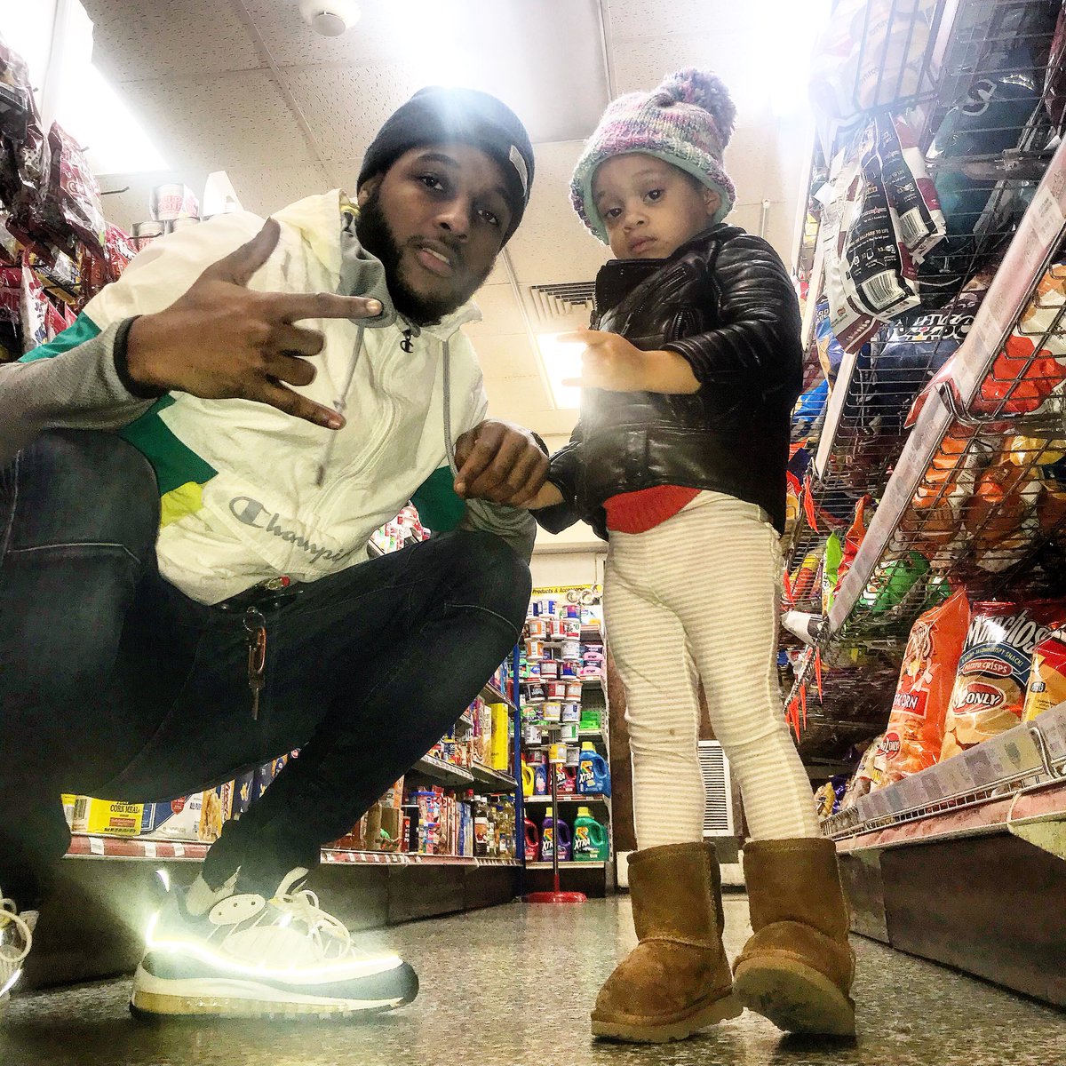tootielodo's tweet photo. MiniMe ❤️ My Daughter My #DraggPartner #StoreRuns #GangGang 😤🤘🏾❤️‼️ https://t.co/Sy6XiMcTld