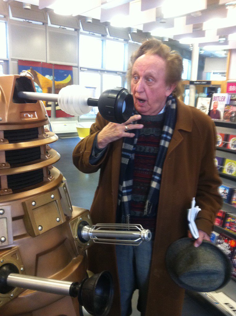 DrMatthewSweet's tweet photo. Ken Dodd was the Master. https://t.co/1xxWIhM32z