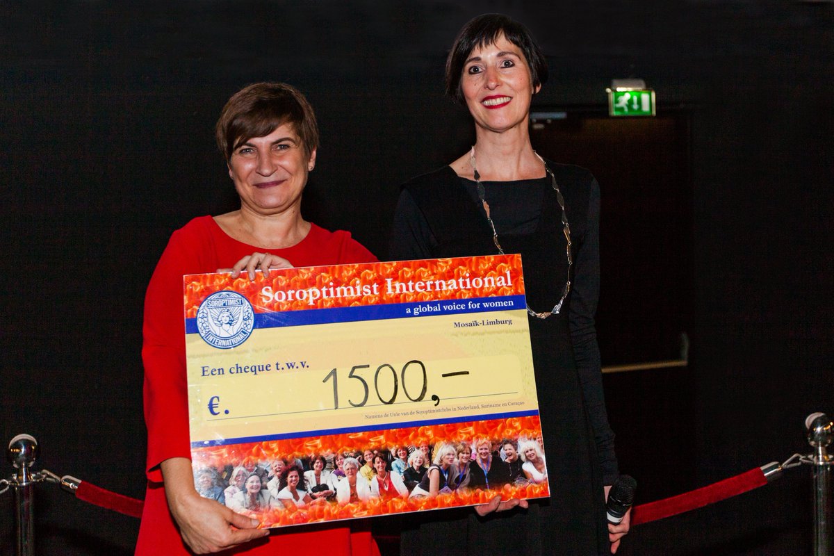 Het was een fantastisch event met #LiliannePloumen #Shedecides in Roermond. Noot van de dagvoorzitter; met al haar activiteiten gericht op verbetering v d positie van vrouwen is ze eigenlijk een echte #Soroptimist