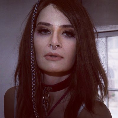 TS Emily Hart on Twitter: "#NewProfilePic https://t.co/EjY6MBBCvB