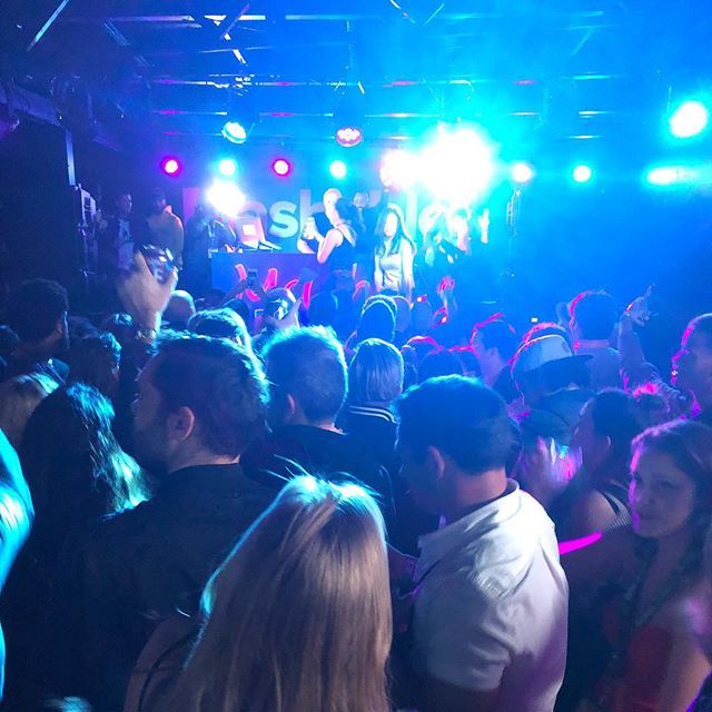 samanthashepard's tweet image. My first #sxsw did not disappoint. #mashbash ift.tt/2Dm729R