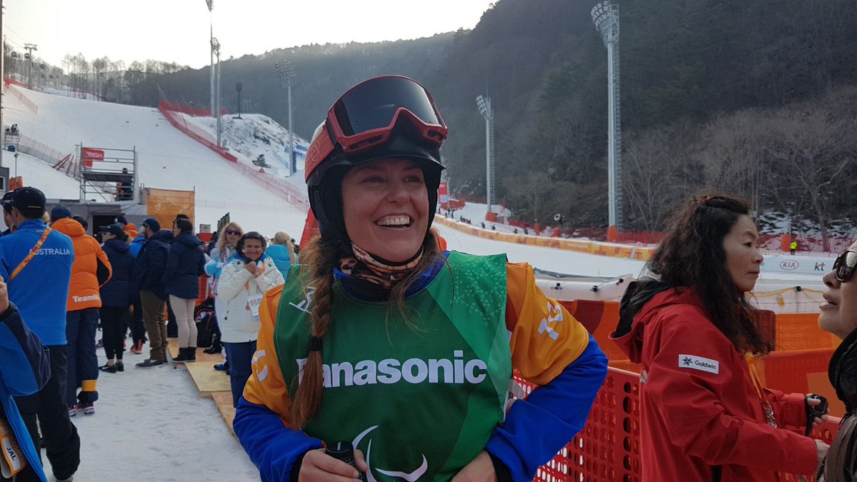 HISTÓRICA MEDALLA DE BRONCE de <a href="/AstridFinaP/">Astrid</a> en snowboard cross en los #JuegosParalimpicos #PyeongChang2018