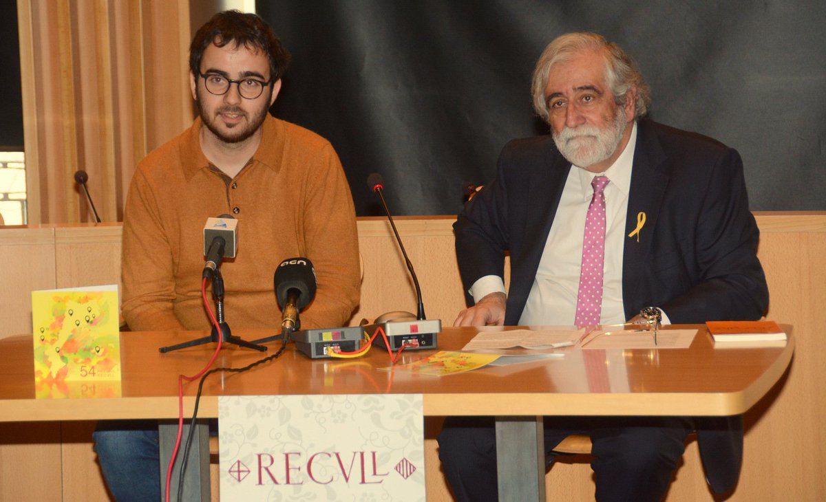Cati_Girona's tweet photo. Guanyadors #PremisRecull 2018:
Narració:  Òscar Palazón, (de Tarragona).
Poesia: Marta Pere (Mataró)
Teatre: Esteban Eche (Barcelona)
Periodisme: Enric Garcia (Tarragona)
Retrat Literari: Mercè Pérez (Esplugues) https://t.co/nvBTxJuCPV