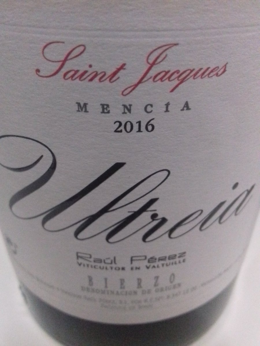 CarlosPersini's tweet photo. Sin dudas una referencia. Año tras año, entre los mejores vinos tintos de España por debajo de los 10 euros. 2016 es, probablemente, la mejor añada de St. Jacques que he probado nunca. https://t.co/T6gnqxd09c