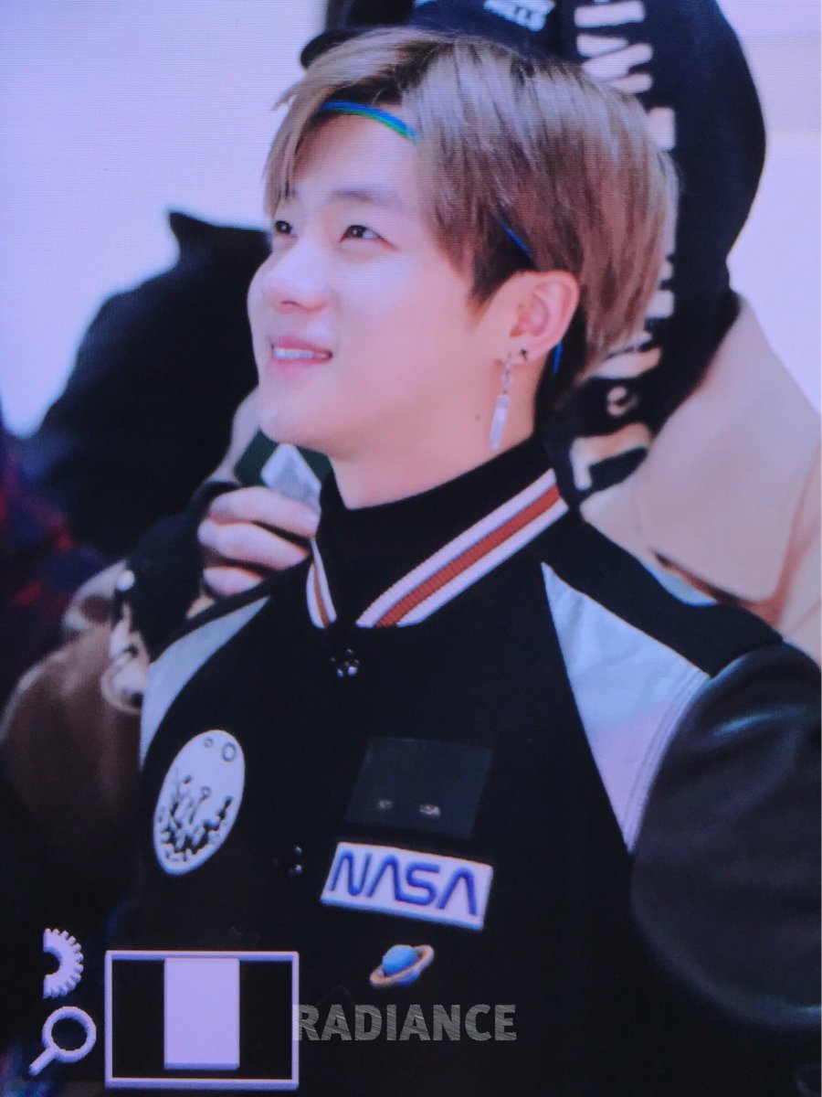 Radiance_JH's tweet photo. 180312 

#진환 #iKON #JAY https://t.co/S1NExyUiRd
