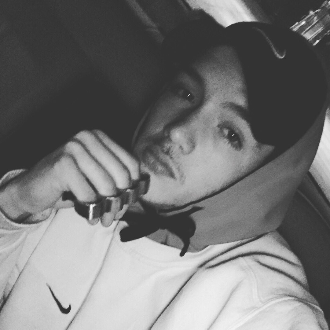 drecklessc's tweet image. 