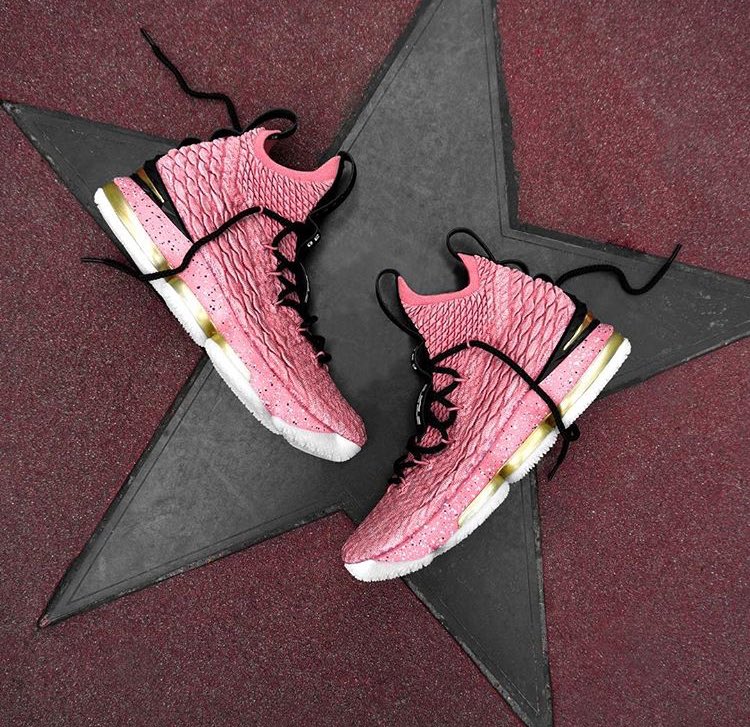 Nike Lebron 15 LMTD “Hollywood”

Now available instores and online @ oqium.nl / oqium.com

€190

We ship worldwide

VAT FREE for all non EU customers