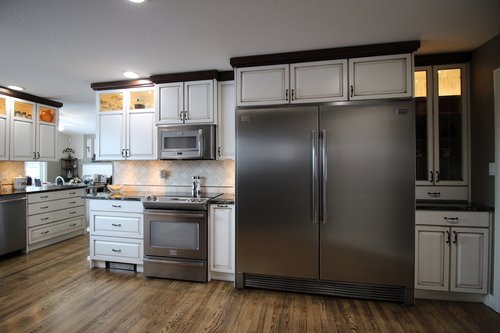 ArborValleyCabG's tweet photo. Designing a Kitchen renovation can be exciting; come in to the Showroom and talk to our Team of Designers!! https://t.co/XwDYpBcg1b