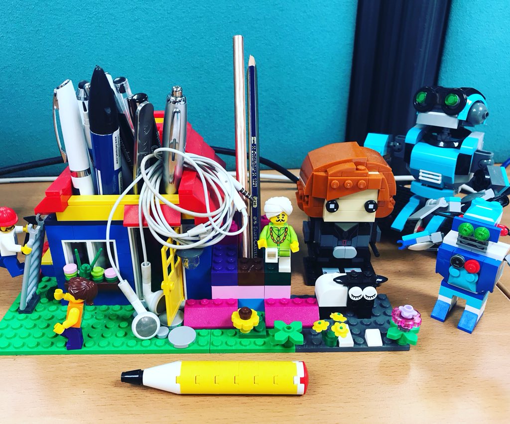 eclipse_agency's tweet photo. We think our marketing manager may have a slight #LegoObsession .. She calls its #CreativeInspiration 😂  #MondayMotivation #Creativeagency https://t.co/f2GeS0Uijk
