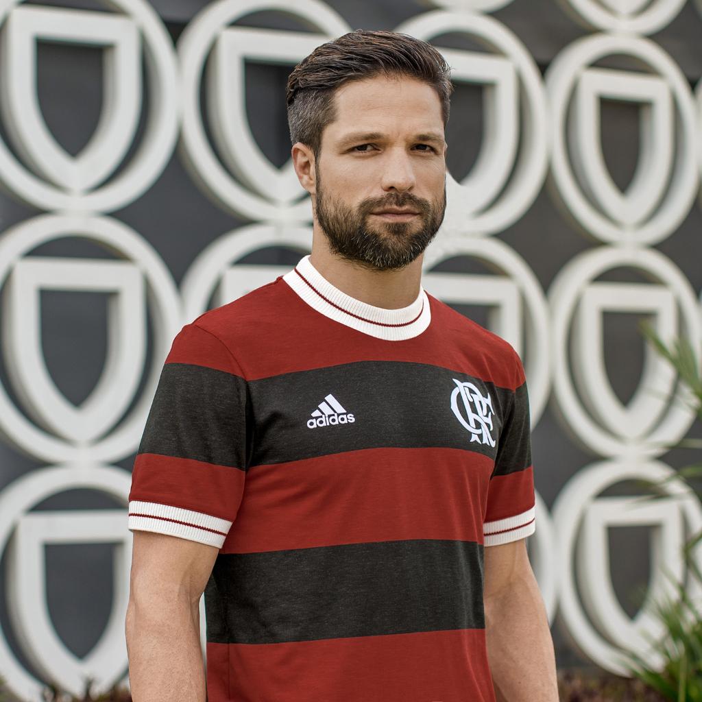 caliente código Almeja Todo Sobre Camisetas på Twitter: "🇧🇷 @Flamengo presentó su camiseta  @adidasfootball Icon 🔴⚫ https://t.co/PXyhBSpFy7 https://t.co/3DyzYTAWxt" /  Twitter