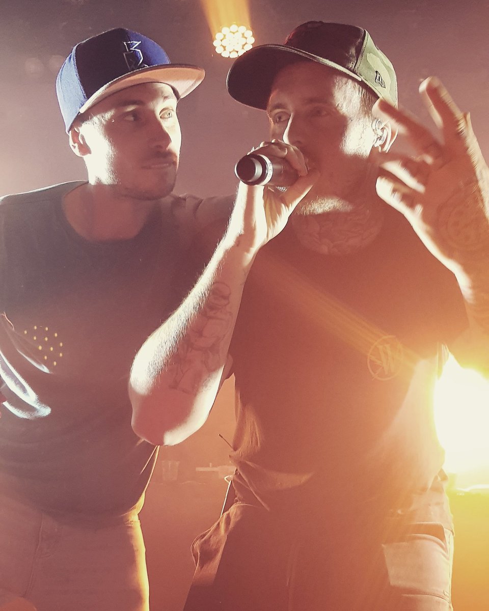 Watching these two perform is always amazing <a href="/3ree6ixty/">360</a> <a href="/mc_pez/">PEZ</a> #Adelaide