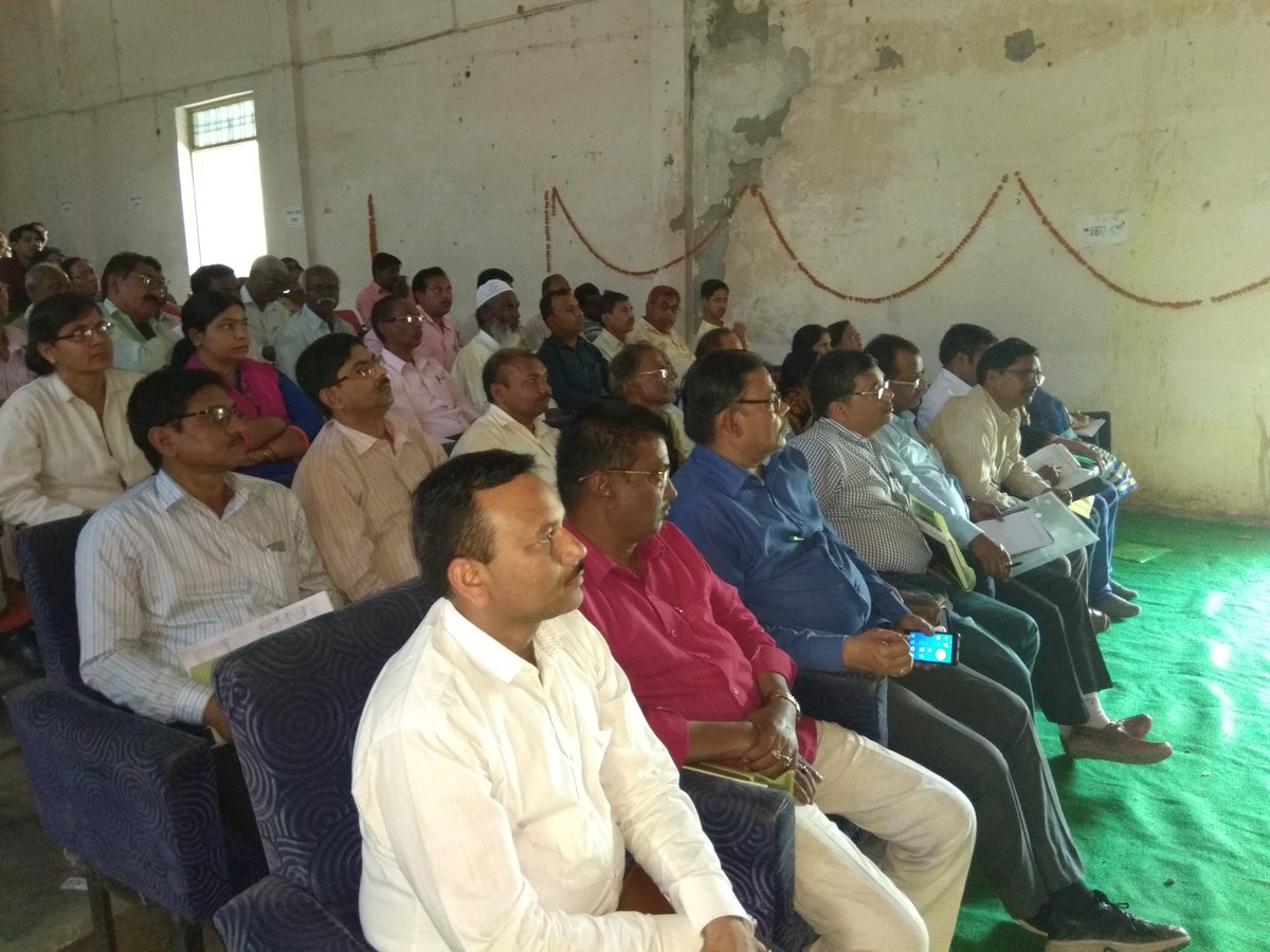 bsaftp's tweet photo. सर्व शिक्षा अभियान के अंतर्गत यू-डायस प्रशिक्षण,प्रेक्षागृह फतेहपुर में सम्पन्न हुआ। प्रशिक्षण में जनपद के समस्त खण्ड शिक्षा अधिकारियों, बीआरसी सह समन्वयकों एवं संकुल प्रभारियों ने प्रतिभाग किया। https://t.co/UtcoQ8mWdK