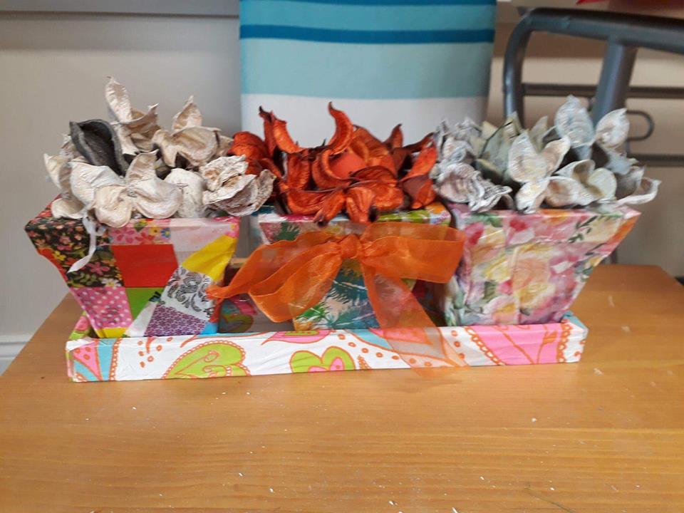 RecoveryNLincs's tweet photo. Some beautiful Mother's Day gifts from our Craft Group last Friday afternoon! 🎁
#Recovery #Scunthorpe #NorthLincolnshire #Humberside #SubstanceRecovery https://t.co/Ddpo9oDk7c