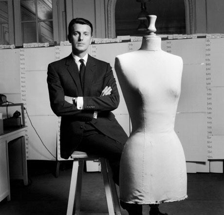 IAMFASHlON's tweet photo. One of the most influential fashion designers of our time, Hubert de Givenchy, has passed away at the age of 91.

“The dress must follow the body of a woman, not the body following the shape of the dress.” https://t.co/q6902cULB6