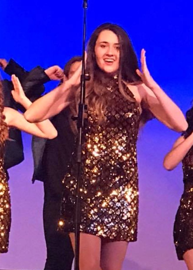 HAPPY BIRTHDAY to that girl MOLLY GRACE QUINN!! I thought you’d like this pic the best <333 We love you!