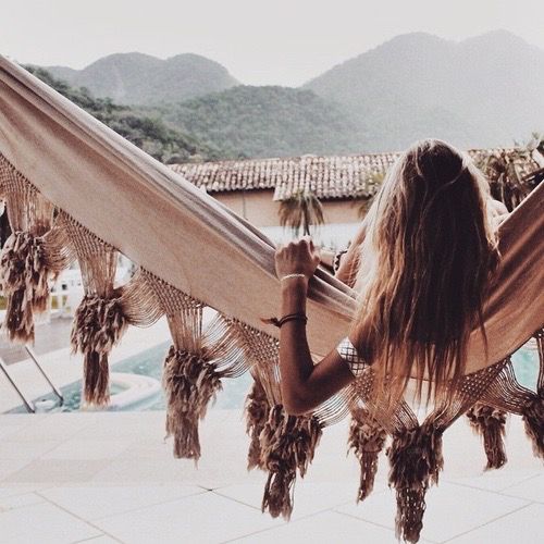 Sieste au bureau : la nouvelle tendance? Article à envoyer à son/sa boss : 😛bit.ly/2p9zIxN