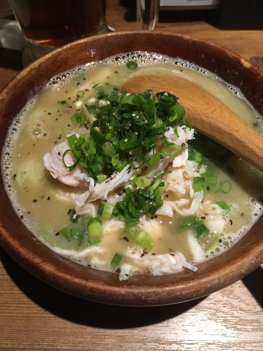 siki_kei's tweet photo. 途中下車していた‼︎
2回目だけど…面バレしてたから餃子食べたくなったら、また行こう☆(*'▽'*)🥟🥟🐴🍜
17時から開いてるの嬉しい‼︎
#赤羽 #餃子バル
#RENBOW
#餃子 #馬刺し #ラーメン https://t.co/lXr6q2B2a0