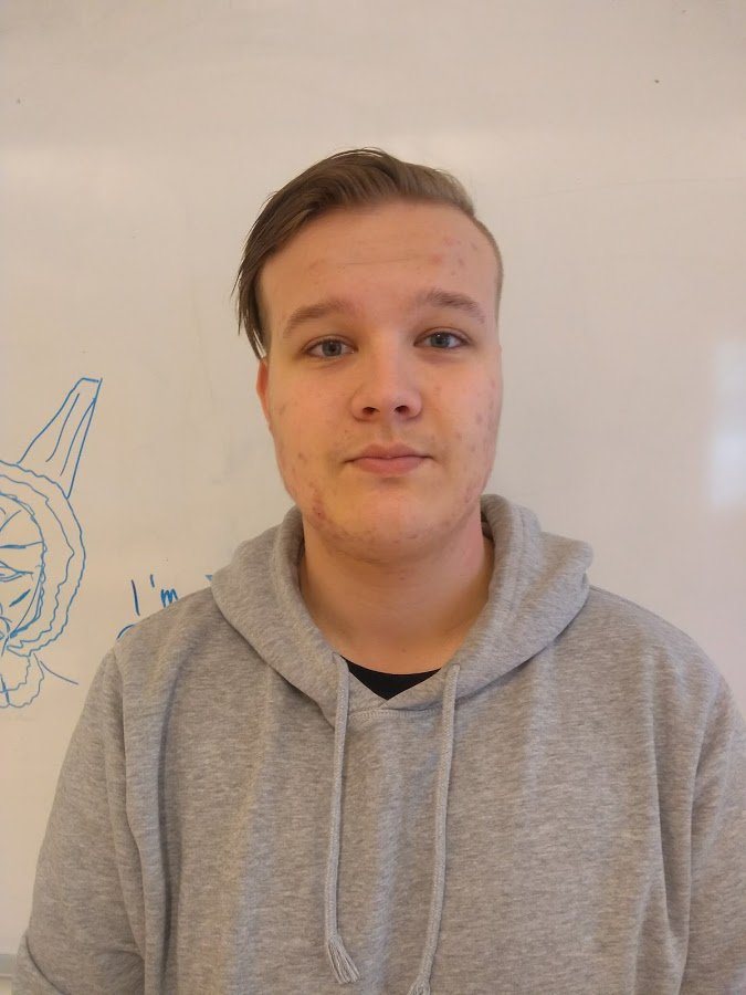 AlmostThere___'s tweet photo. Here's AlmostThere's music guy, Jakob. After school and on weekends he prefers to play games and sleep. Sly Cooper, Crash Bandicoot and Ratchet and Clank are his all time favourite games. 
"This whole... living thing is... highly overrated." - Mordekaiser, LoL https://t.co/ZHlUms4GVR
